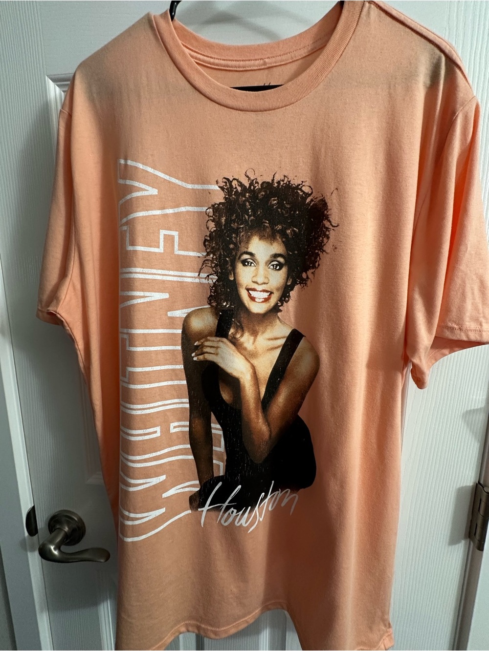 Peach Graphic Women’s Crewneck Tee - Whitney Houston Print Size XL